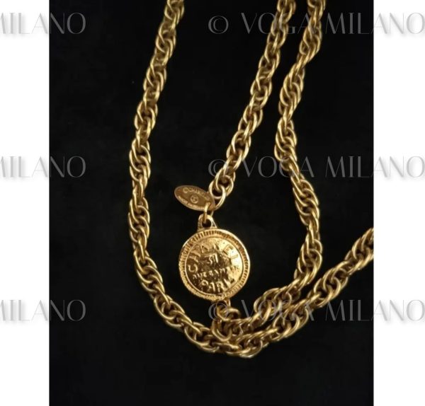 CHANEL 31 Rue Cambon 24kt plated medallion necklace vintage - immagine 5