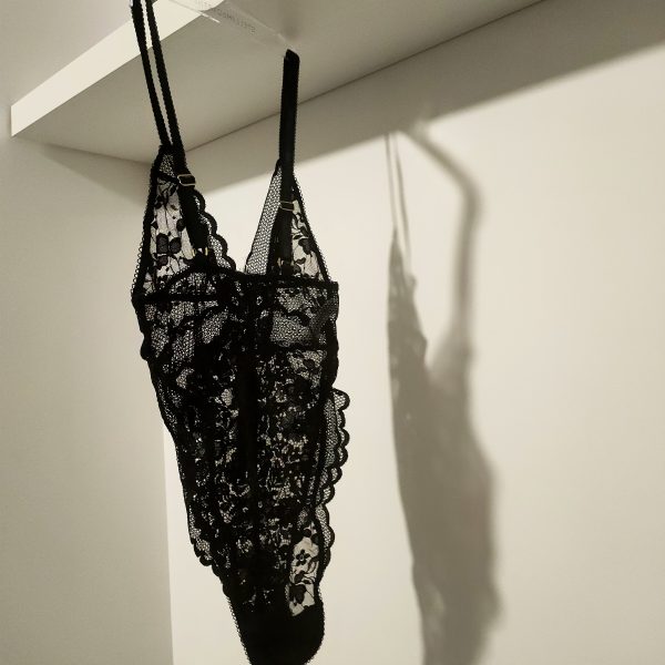Stella McCartney Midnight Patchwork V lace Bodysuit - S - immagine 9