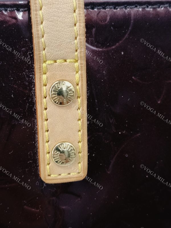 LOUIS VUITTON Bellevue GM Vernis amarante - immagine 6